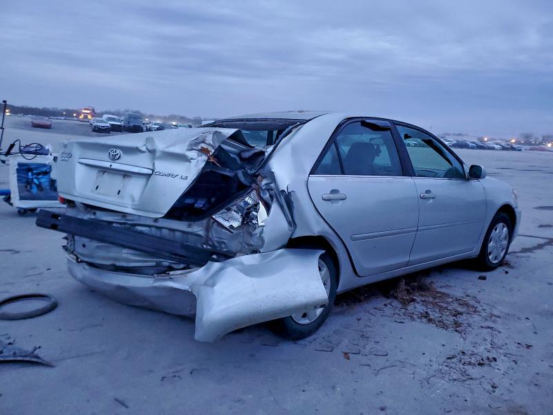 Photo 3 from auction – 2004 TOYOTA CAMRY LE with VIN JTDBE32K940252328