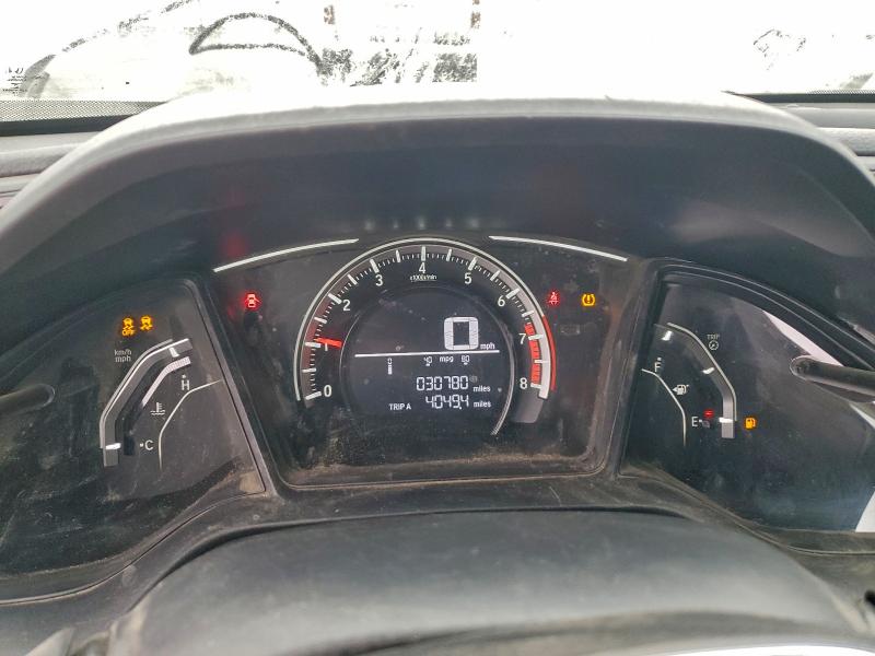Photo 9 from auction – 2018 HONDA CIVIC with VIN 2HGFC2E55JH582273