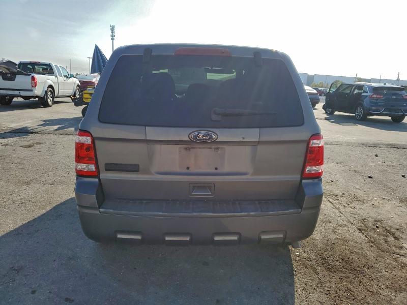 Photo 6 from auction – 2011 FORD ESCAPE XLS with VIN 1FMCU0C7XBKA40647