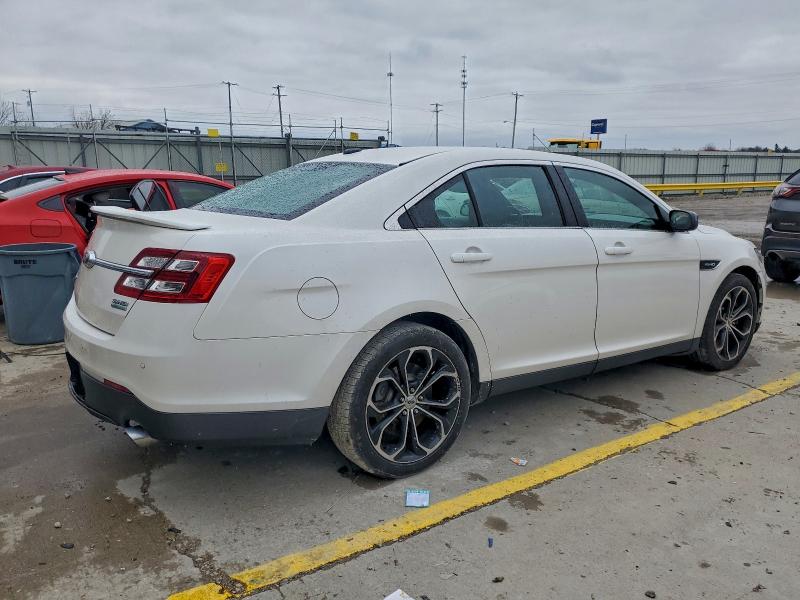 Photo 3 from auction – 2015 FORD TAURUS SHO with VIN 1FAHP2KT0FG208645