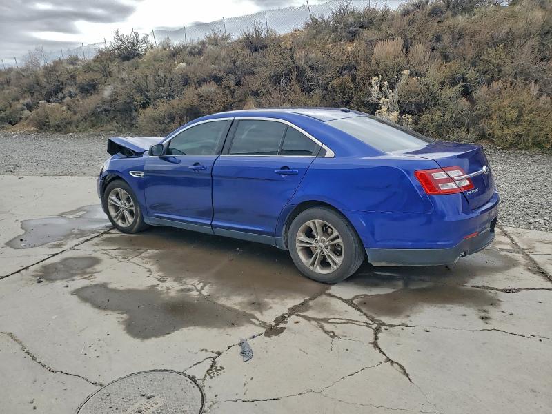 Photo 2 from auction – 2013 FORD TAURUS SEL with VIN 1FAHP2H81DG232582