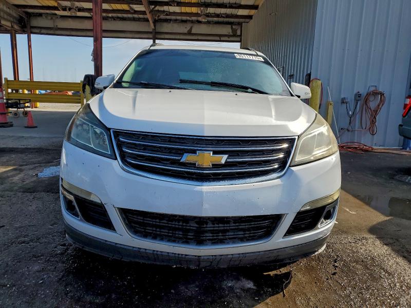 Photo 5 from auction – 2016 CHEVROLET TRAVERSE L with VIN 1GNKRGKD7GJ335632