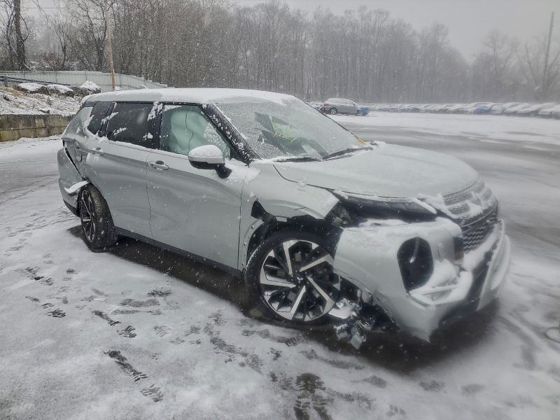 Photo 4 from auction – 2024 MITSUBISHI OUTLANDER with VIN JA4J4VA87RZ047474