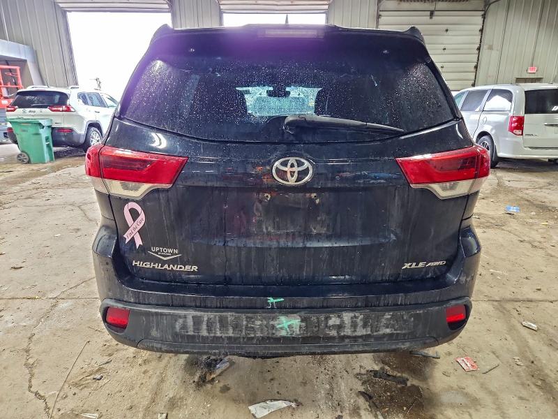 صورة رقم 6 من المزاد - 2018 TOYOTA HIGHLANDER مع VIN 5TDJZRFH4JS529865