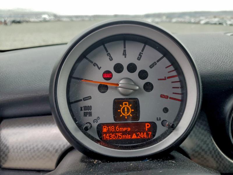 Photo 9 from auction – 2008 MINI COOPER with VIN WMWMF73598TV33214