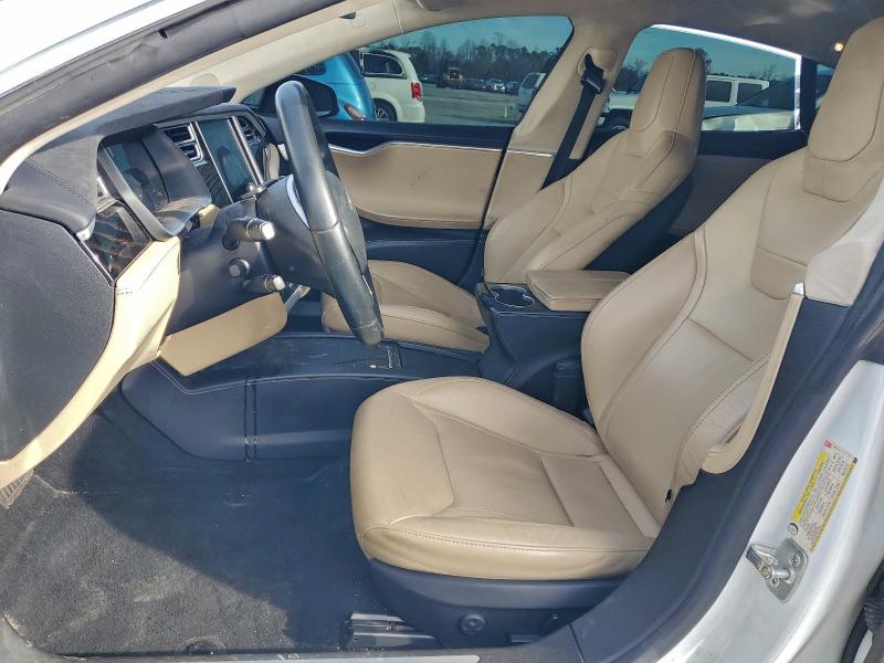 Photo 7 from auction – 2016 TESLA MODEL S with VIN 5YJSA1E18GF155114