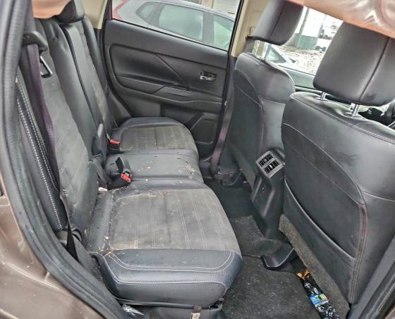 Photo 10 from auction – 2019 MITSUBISHI OUTLANDER with VIN JA4AD3A39KZ030447