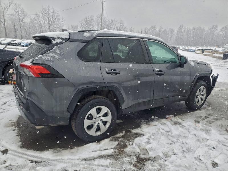 Photo 3 from auction – 2021 TOYOTA RAV4 LE with VIN 2T3F1RFV8MC200657