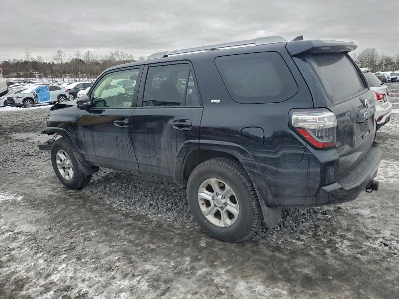 Photo 2 from auction – 2018 TOYOTA 4RUNNER SR with VIN JTEBU5JR8J5514038