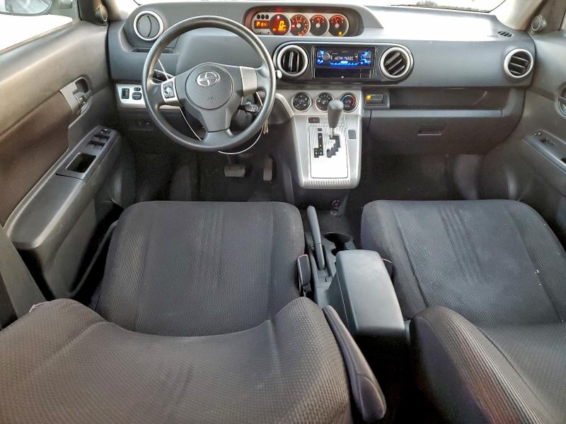 Photo 8 from auction – 2010 TOYOTA SCION with VIN JTLZE4FE9A1106305