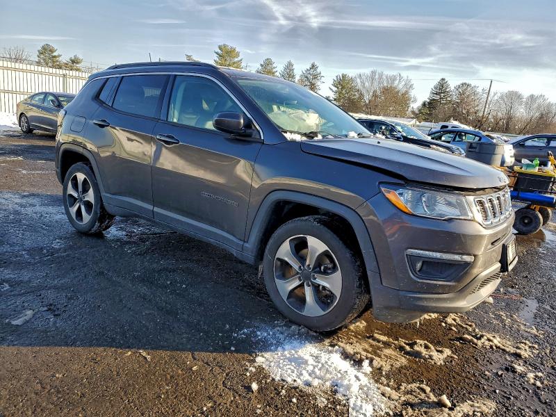 Photo 4 from auction – 2017 JEEP COMPASS LA with VIN 3C4NJDBB6HT639765