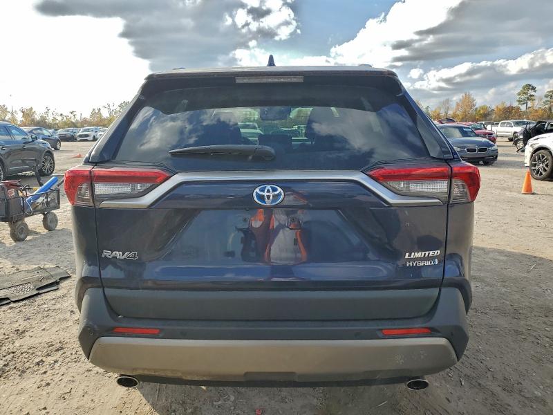 Photo 6 from auction – 2024 TOYOTA RAV4 LIMIT with VIN JTMD6RFV2RD150219