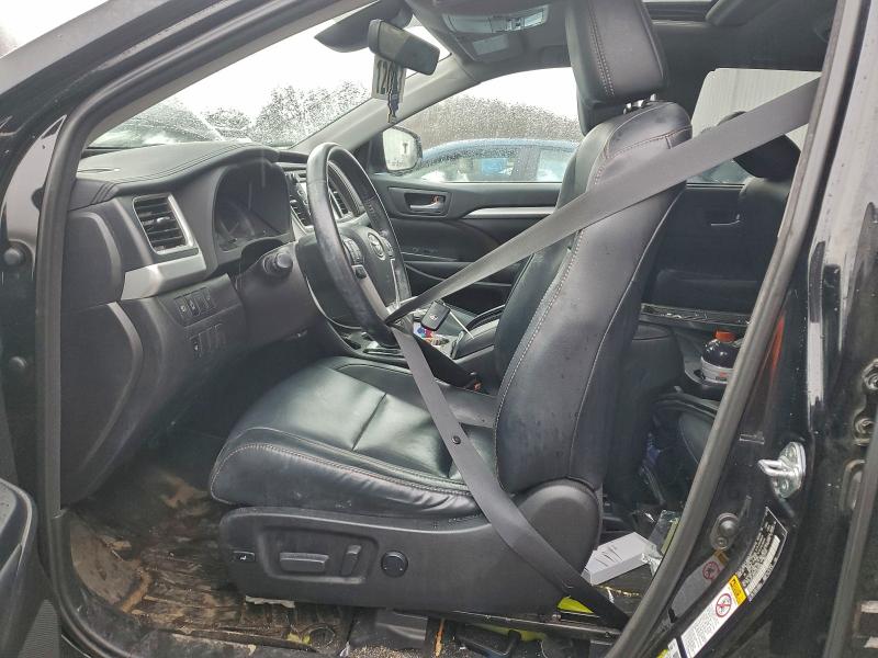 Photo 7 from auction – 2018 TOYOTA HIGHLANDER with VIN 5TDJZRFH3JS848089