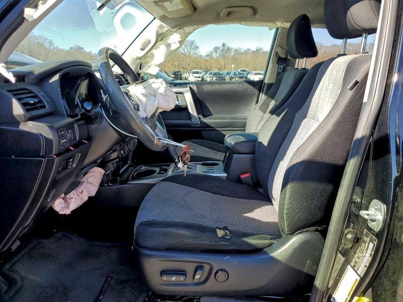 Photo 7 from auction – 2015 TOYOTA 4RUNNER SR with VIN JTEZU5JR1F5097450