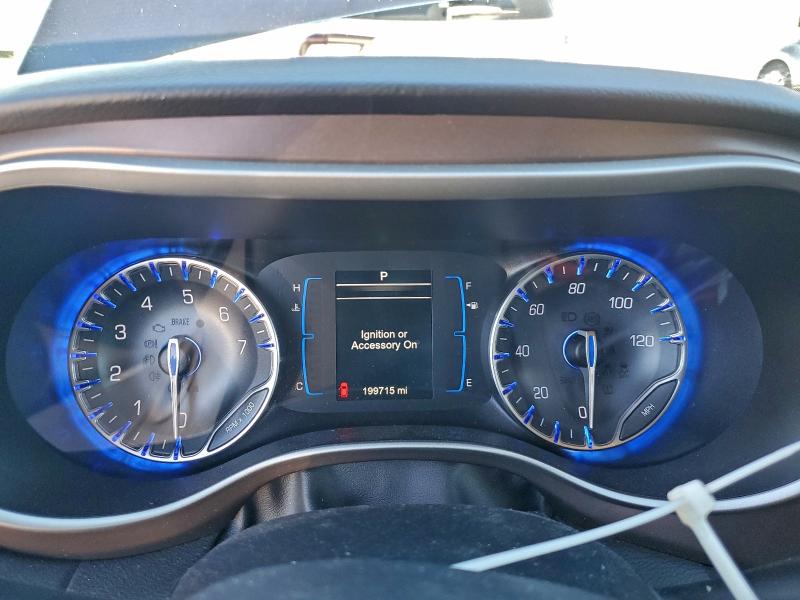 Photo 9 from auction – 2017 CHRYSLER PACIFICA T with VIN 2C4RC1BG6HR710844