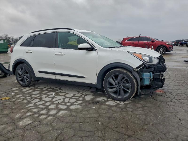 Photo 4 from auction – 2017 KIA NIRO EX with VIN KNDCC3LC3H5077651