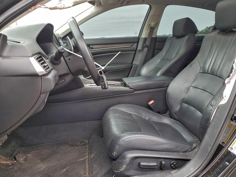 Photo 7 from auction – 2018 HONDA ACCORD EXL with VIN 1HGCV2F58JA024671