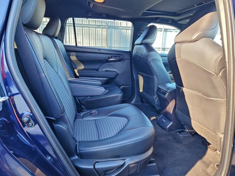 Photo 11 from auction – 2023 TOYOTA HIGHLANDER with VIN 5TDKDRBH2PS002845
