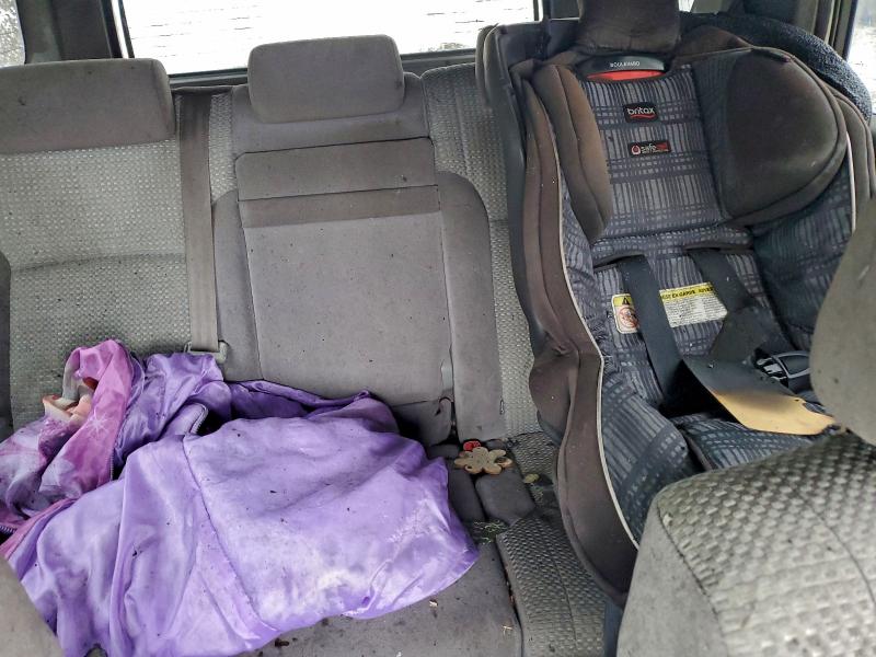 Photo 10 from auction – 2003 TOYOTA 4RUNNER SR with VIN JTEBT14R030006010