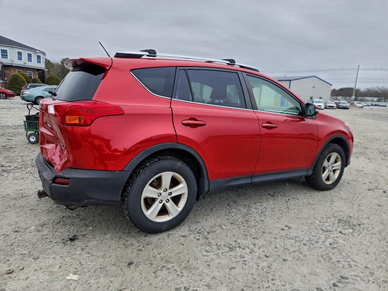 Photo 3 from auction – 2014 TOYOTA RAV4 XLE with VIN JTMRFREV4EJ003418
