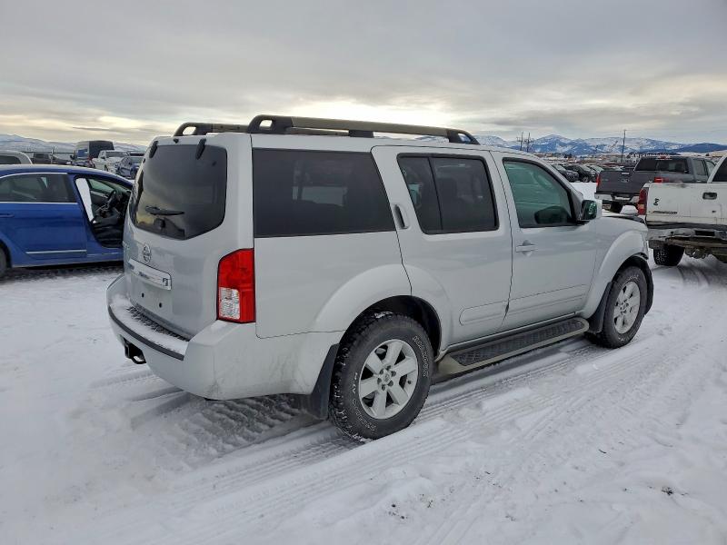 Photo 3 from auction – 2011 NISSAN PATHFINDER with VIN 5N1AR1NB9BC626010