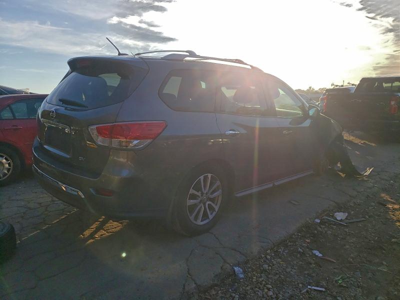 Photo 3 from auction – 2015 NISSAN PATHFINDER with VIN 5N1AR2MN3FC618041