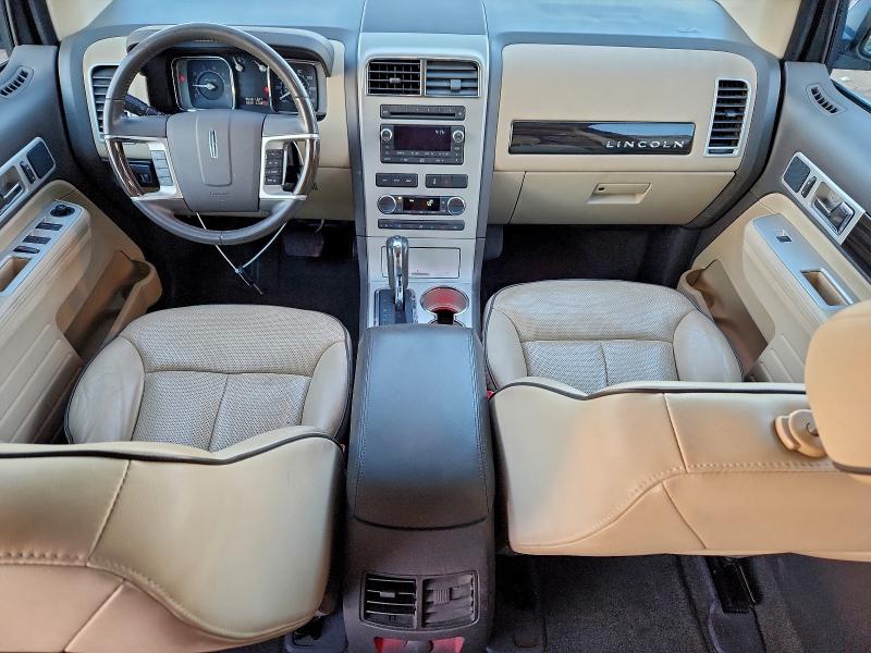Photo 8 from auction – 2009 LINCOLN MKX with VIN 2LMDU68C69BJ03216