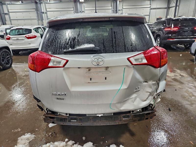 Photo 6 from auction – 2013 TOYOTA RAV4 LE with VIN 2T3BFREV2DW052683