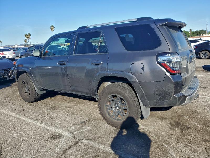 صورة رقم 2 من المزاد - 2015 TOYOTA 4RUNNER SR مع VIN JTEBU5JR7F5226065