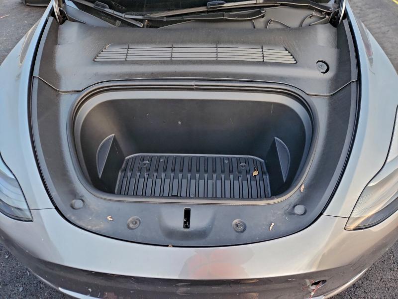 Photo 11 from auction – 2025 TESLA MODEL Y with VIN 7SAYGAEE8SF273882