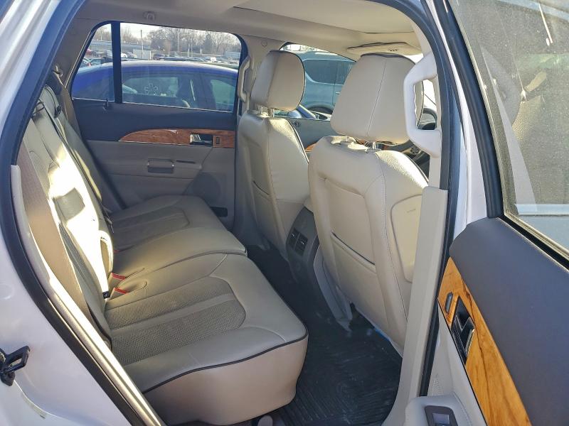 Photo 11 from auction – 2015 LINCOLN MKX with VIN 2LMDJ6JK8FBL31952