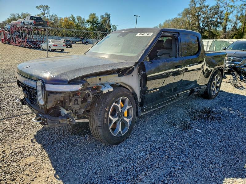 RIVIAN R1T 2022 with VIN 7FCTGAAAXNN015177 - Photo from auction