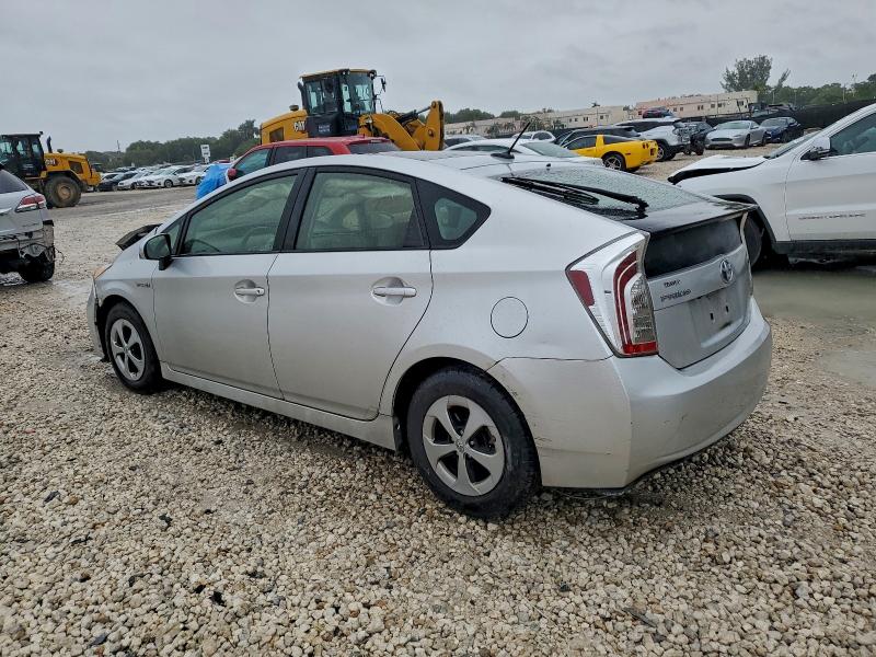 صورة رقم 2 من المزاد - 2015 TOYOTA PRIUS مع VIN JTDKN3DU3F0402550