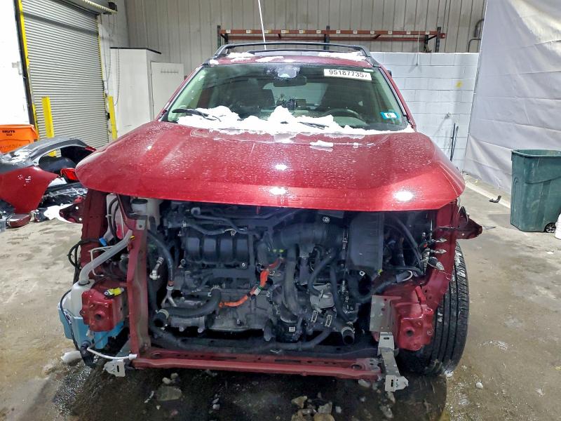 Photo 5 from auction – 2025 TOYOTA RAV4 XLE P with VIN JTMB6RFV7SD154666
