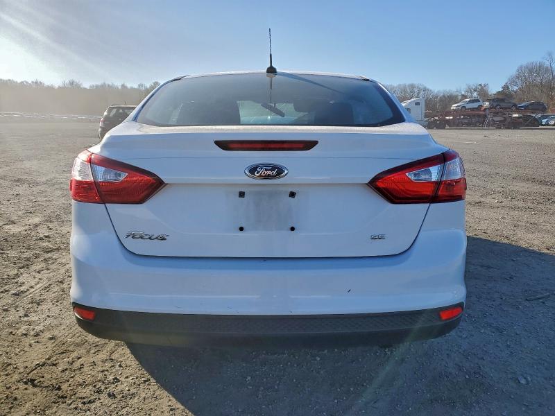 Photo 6 from auction – 2012 FORD FOCUS SE with VIN 1FAHP3F21CL246458