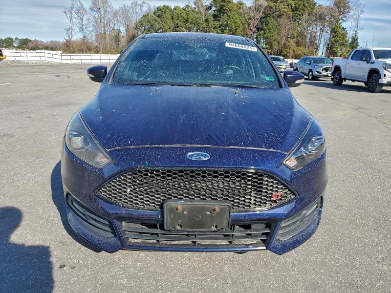 Photo 5 from auction – 2017 FORD FOCUS ST with VIN 1FADP3L94HL221528