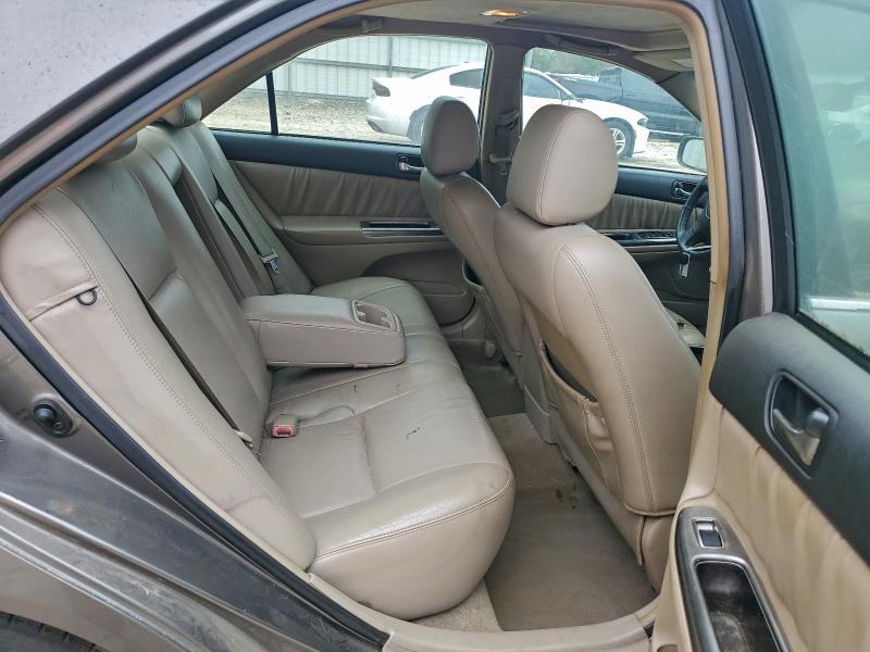 Photo 10 from auction – 2004 TOYOTA CAMRY SE with VIN 4T1BA32K74U021864