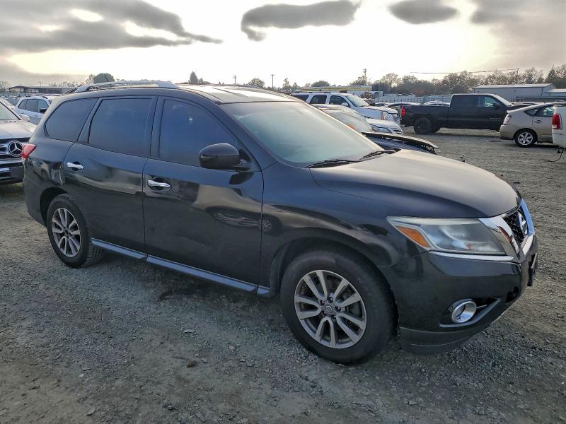 Foto 4 de la subasta – 2015 NISSAN PATHFINDER con VIN 5N1AR2MM3FC676755