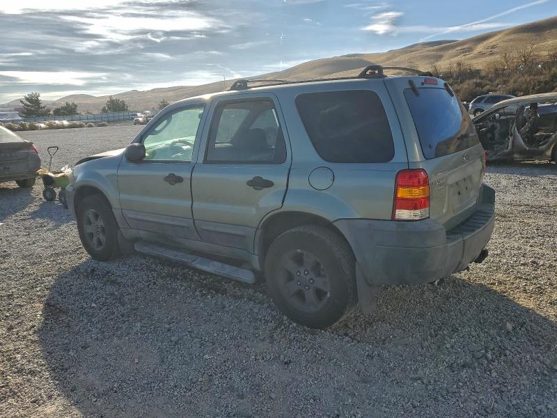Photo 2 from auction – 2005 FORD ESCAPE XLT with VIN 1FMCU93195KD99184