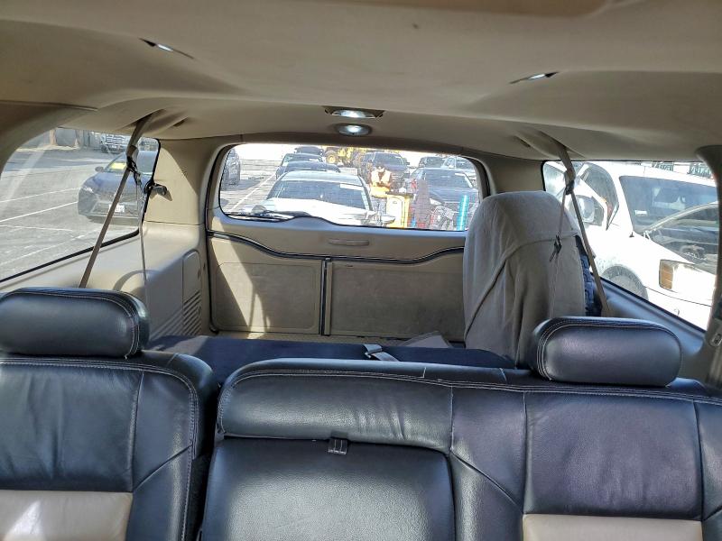 Photo 10 from auction – 2005 FORD EXCURSION with VIN 1FMSU45P35EB37028
