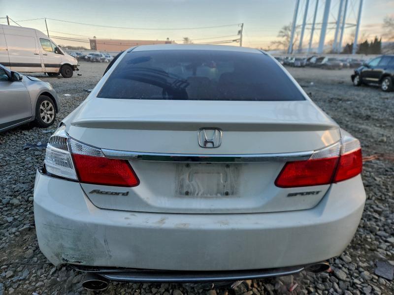 Photo 6 from auction – 2015 HONDA ACCORD with VIN 1HGCR2F52FA066782