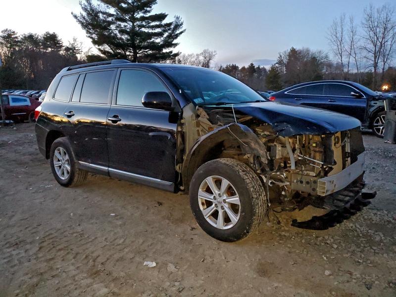 Photo 4 from auction – 2013 TOYOTA HIGHLANDER with VIN 5TDBK3EH2DS236610