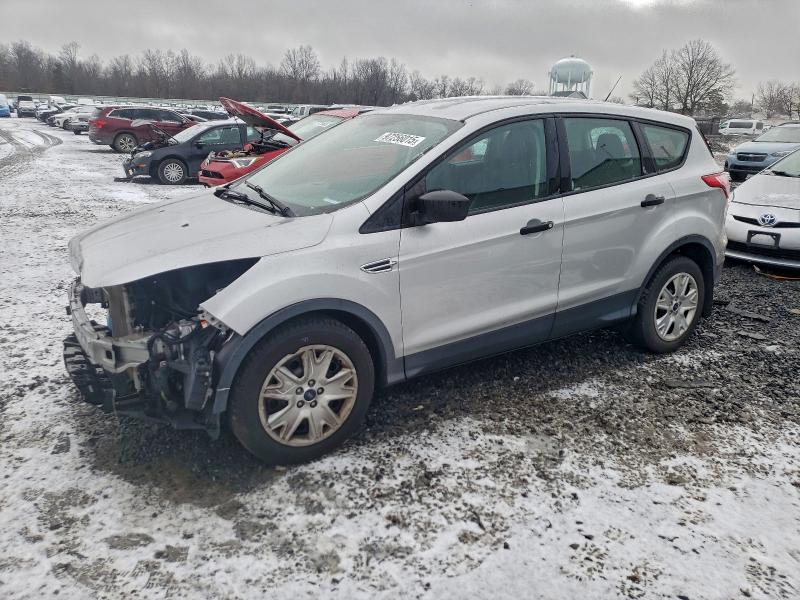 FORD ESCAPE S 2015 z numerem VIN 1FMCU0F76FUA72288 - Zdjęcie z aukcji