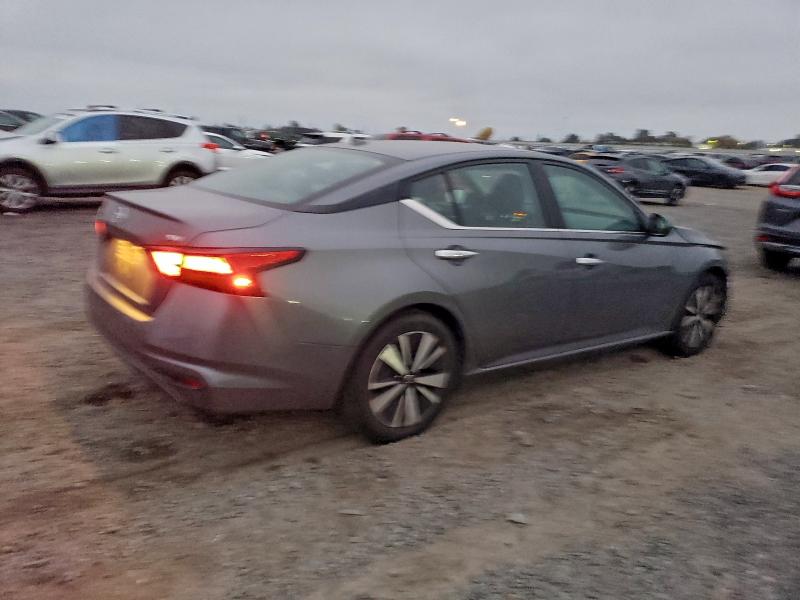 Photo 3 from auction – 2021 NISSAN ALTIMA SV with VIN 1N4BL4DV2MN338818