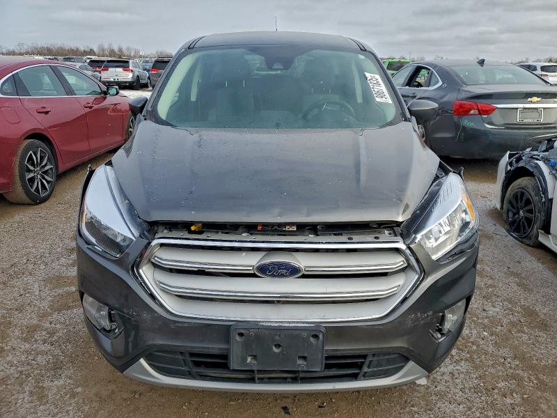 Photo 5 from auction – 2019 FORD ESCAPE SE with VIN 1FMCU9GD7KUB14311