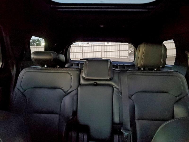 Photo 10 from auction – 2018 FORD EXPLORER L with VIN 1FM5K7F83JGB44068