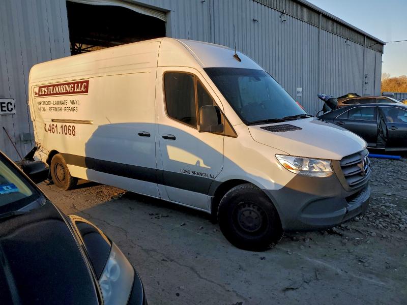 Photo 4 from auction – 2024 MERCEDES-BENZ SPRINTER 2 with VIN W1Y4NCHY8RT184884