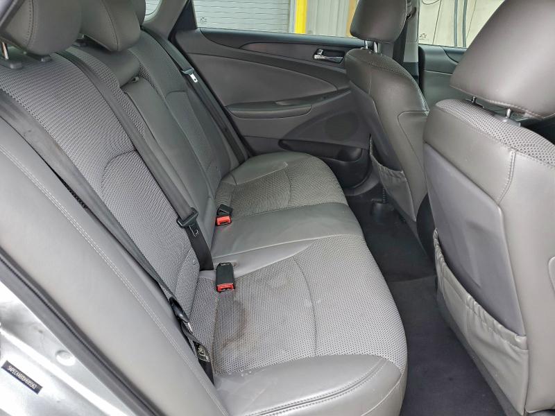 Photo 10 from auction – 2013 HYUNDAI SONATA with VIN 5NPEC4AB0DH695562