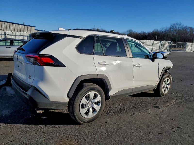Photo 3 from auction – 2020 TOYOTA RAV4 LE with VIN 2T3F1RFV4LW095743