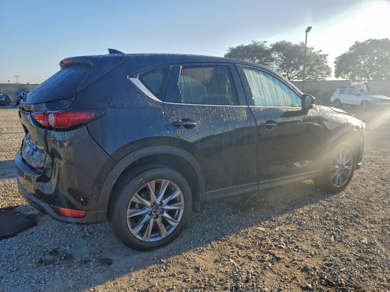 Photo 3 from auction – 2021 MAZDA CX-5 GRAND with VIN JM3KFADM4M0307503